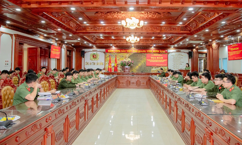 Phòng Tham mưu tổ chức tọa đàm “Văn hóa ứng xử, giáo dục đạo đức, lối sống và xây dựng nếp sống văn minh trong lực lượng Công an nhân dân”